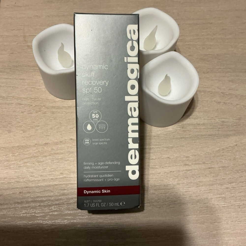 Dermalogica Dynamic Skin Recovery SPF 50 - White and Red
